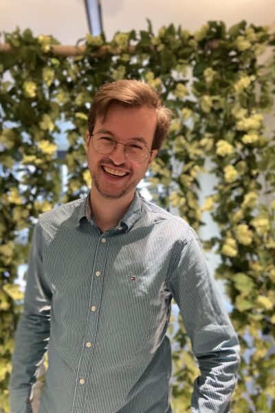 A photo of Thiago smiling